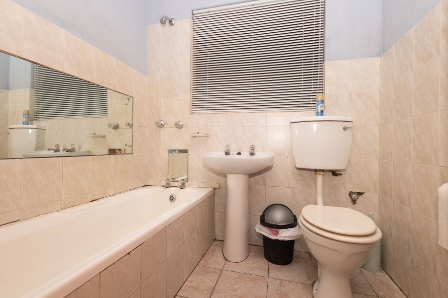 3 Bedroom Property for Sale in Somerset Park Western Cape